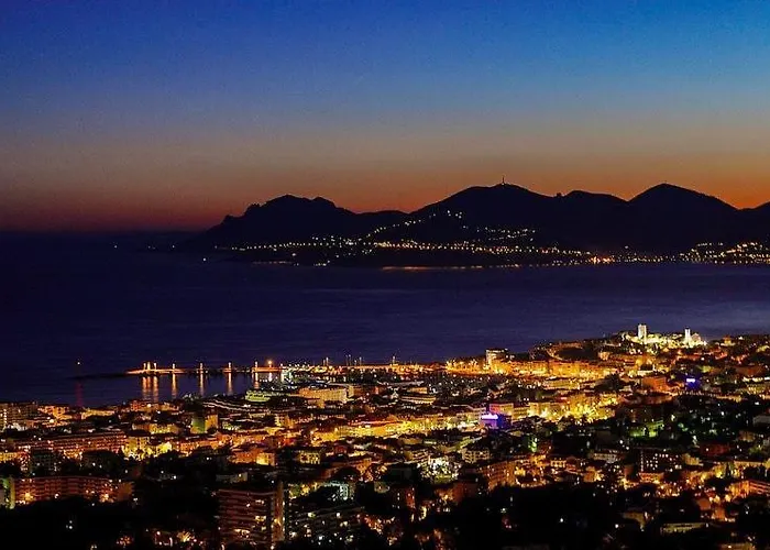 ベッド・アンド・ブレックファスト D'hotes Bellevue カンヌ